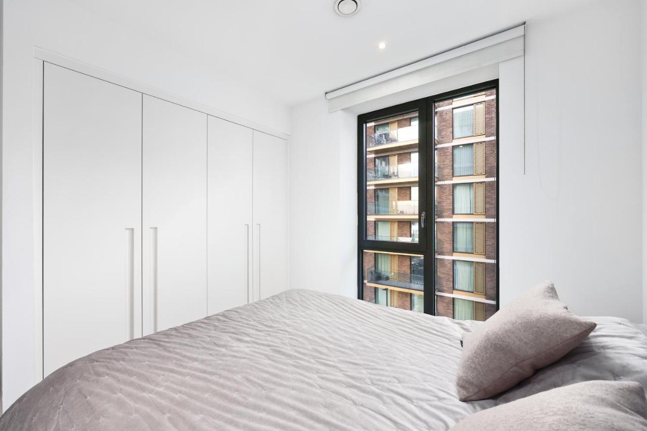 Cave Apartments Лондон Екстериор снимка