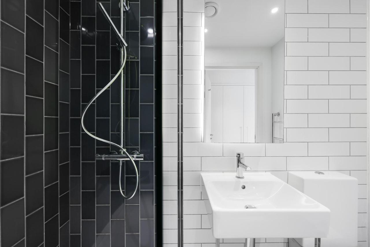 Cave Apartments Лондон Екстериор снимка